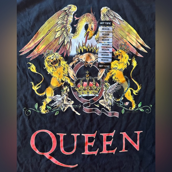Hot Topic Other - NWT Queen T-shirt size Medium Hot Topic